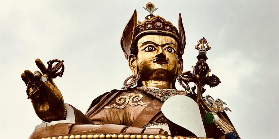 Takila Guru Statue Lhuentshe 